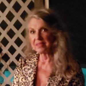 Meet your Posher, Carol